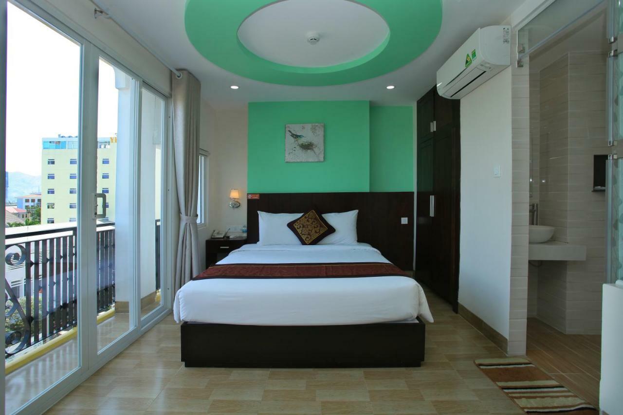 Melyna Hotel Nha Trang Exterior foto